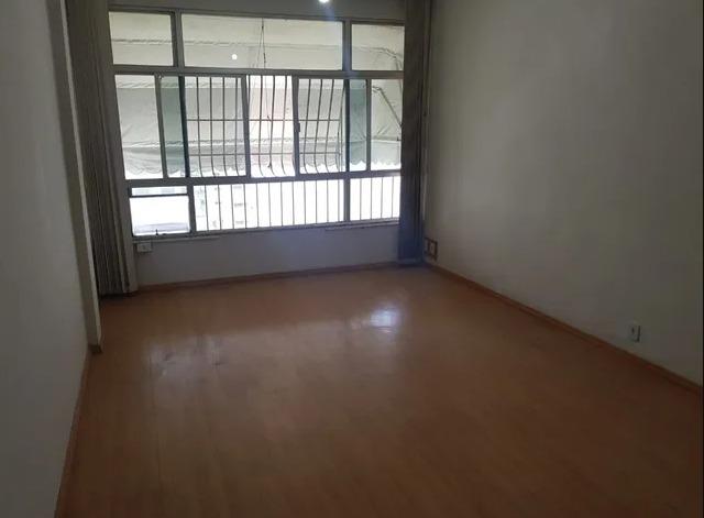 Apartamento à venda com 2 quartos, 82m² - Foto 1