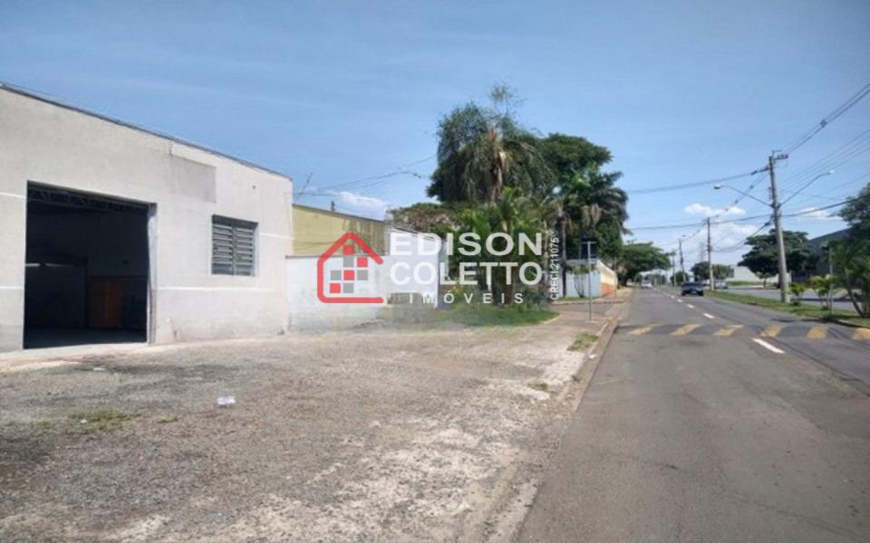 Depósito-Galpão-Armazém à venda com 6 quartos, 1686m² - Foto 30