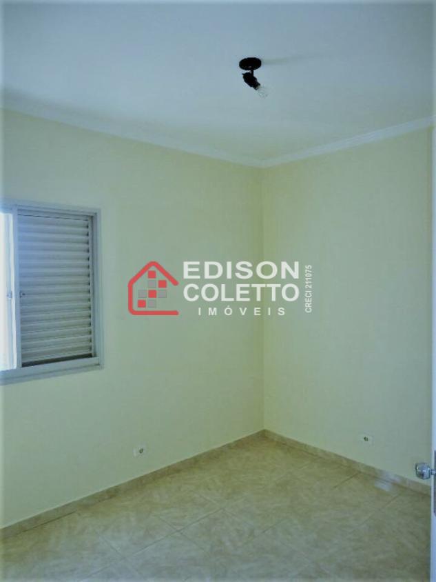 Apartamento à venda com 3 quartos, 74m² - Foto 9