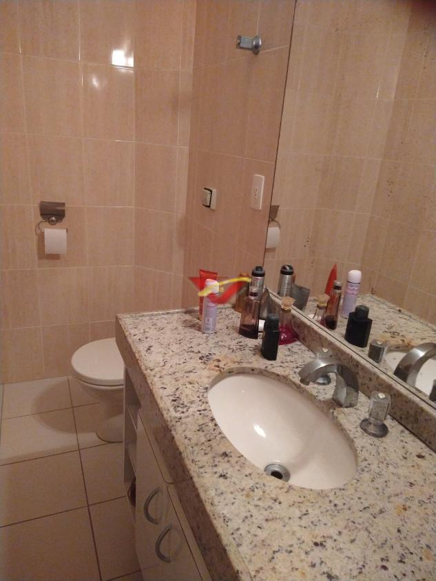 Apartamento à venda com 3 quartos, 200m² - Foto 20