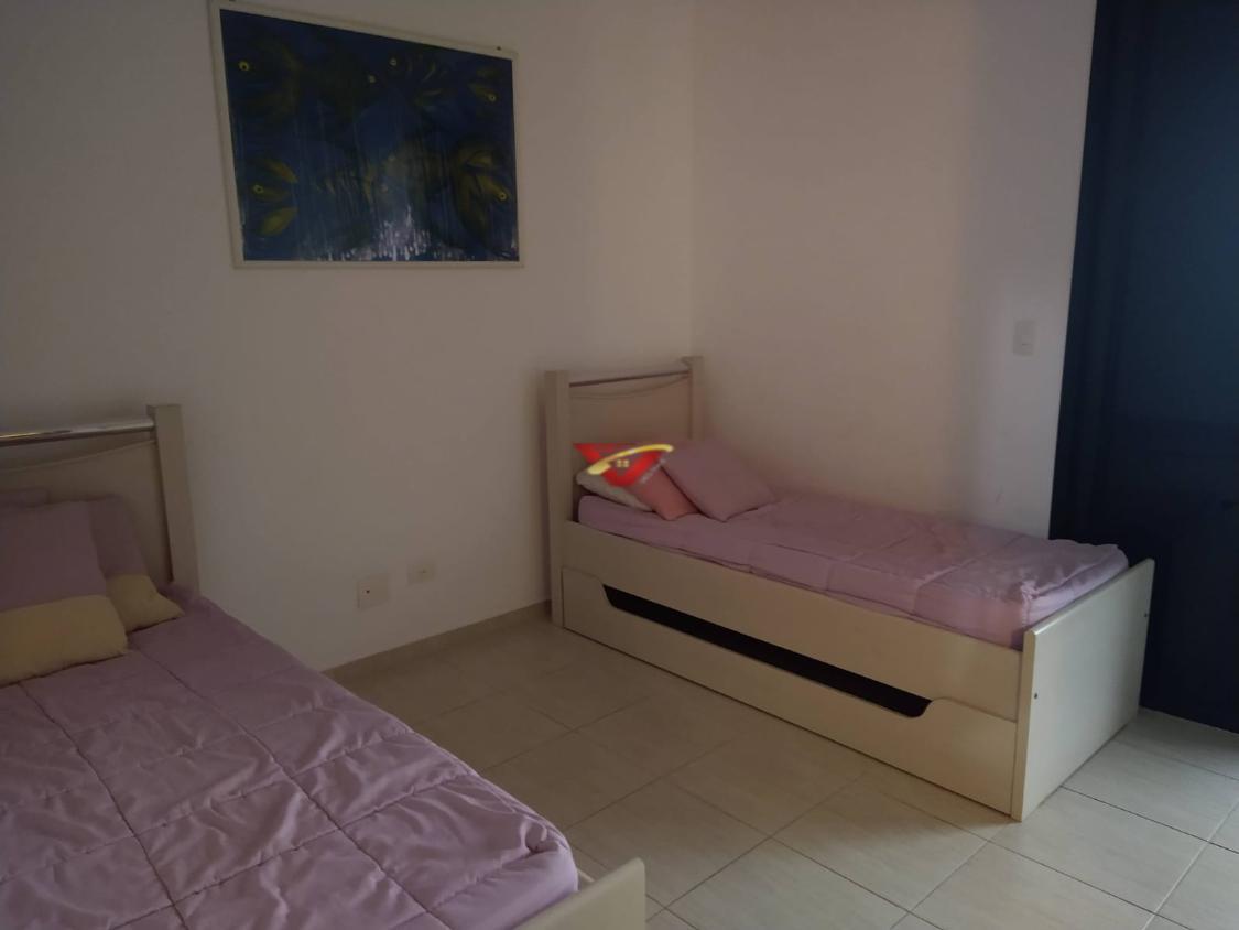 Apartamento à venda com 3 quartos, 200m² - Foto 15