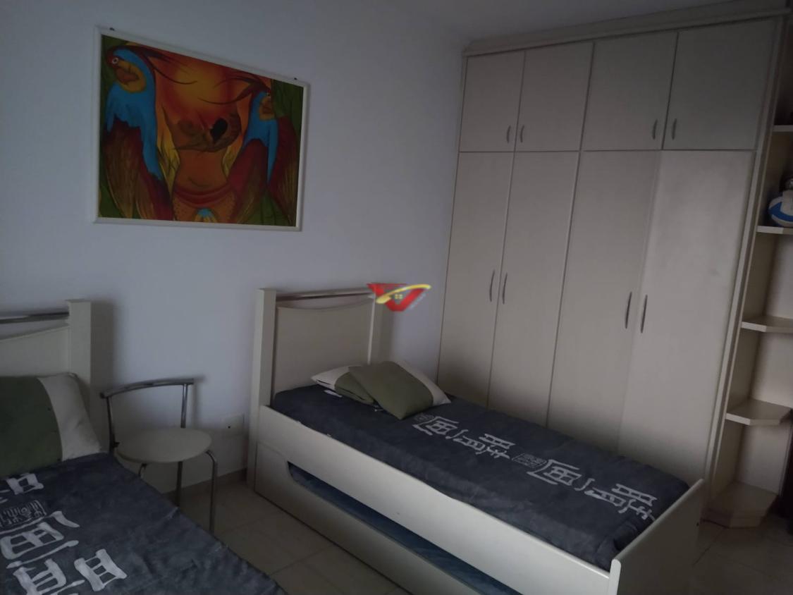 Apartamento à venda com 3 quartos, 200m² - Foto 16