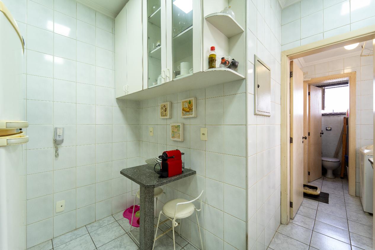 Apartamento à venda com 3 quartos, 93m² - Foto 17