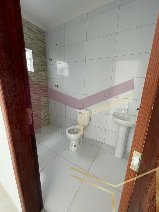 Casa à venda com 2 quartos, 59m² - Foto 4