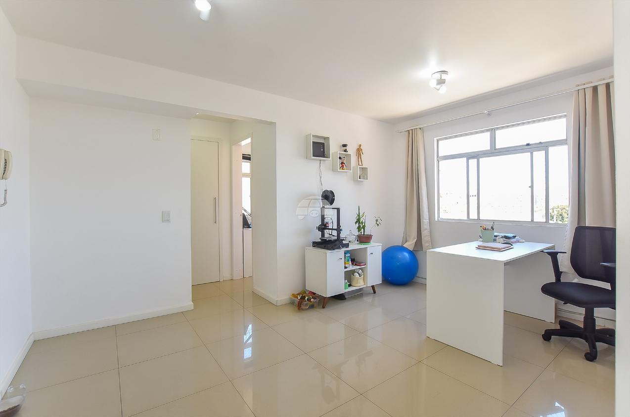 Apartamento à venda com 2 quartos, 40m² - Foto 2