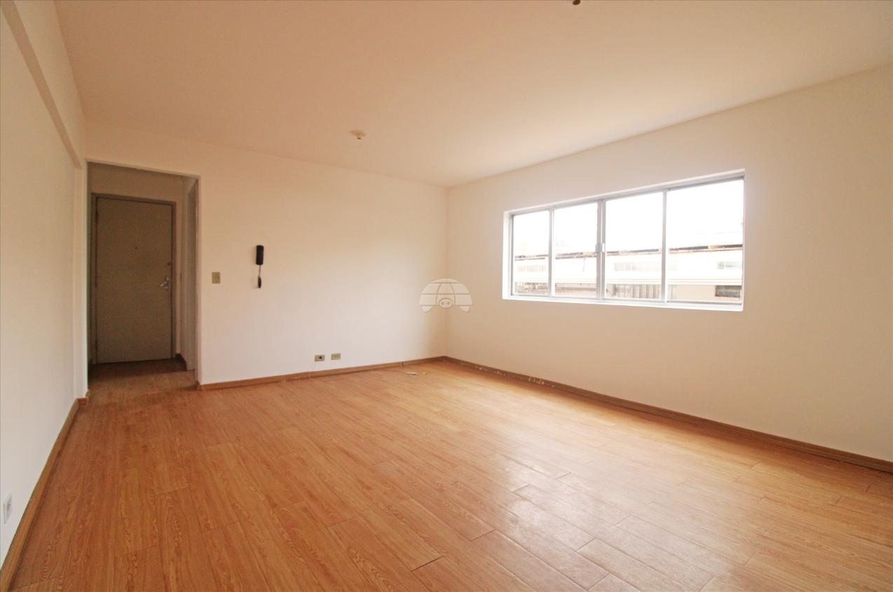 Apartamento à venda com 2 quartos, 67m² - Foto 3