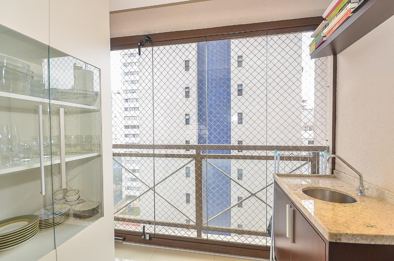 Apartamento à venda com 2 quartos, 62m² - Foto 4