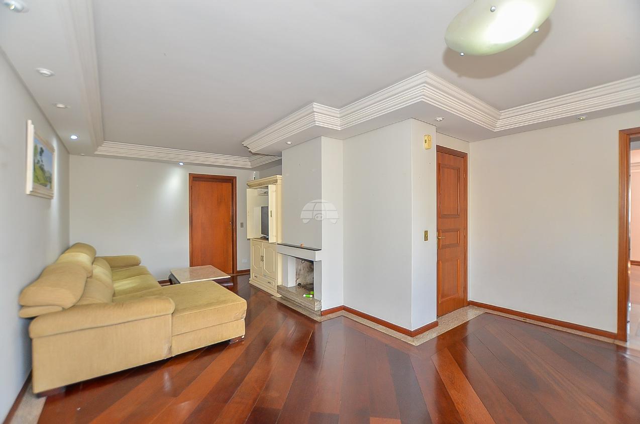 Apartamento à venda com 4 quartos, 201m² - Foto 2