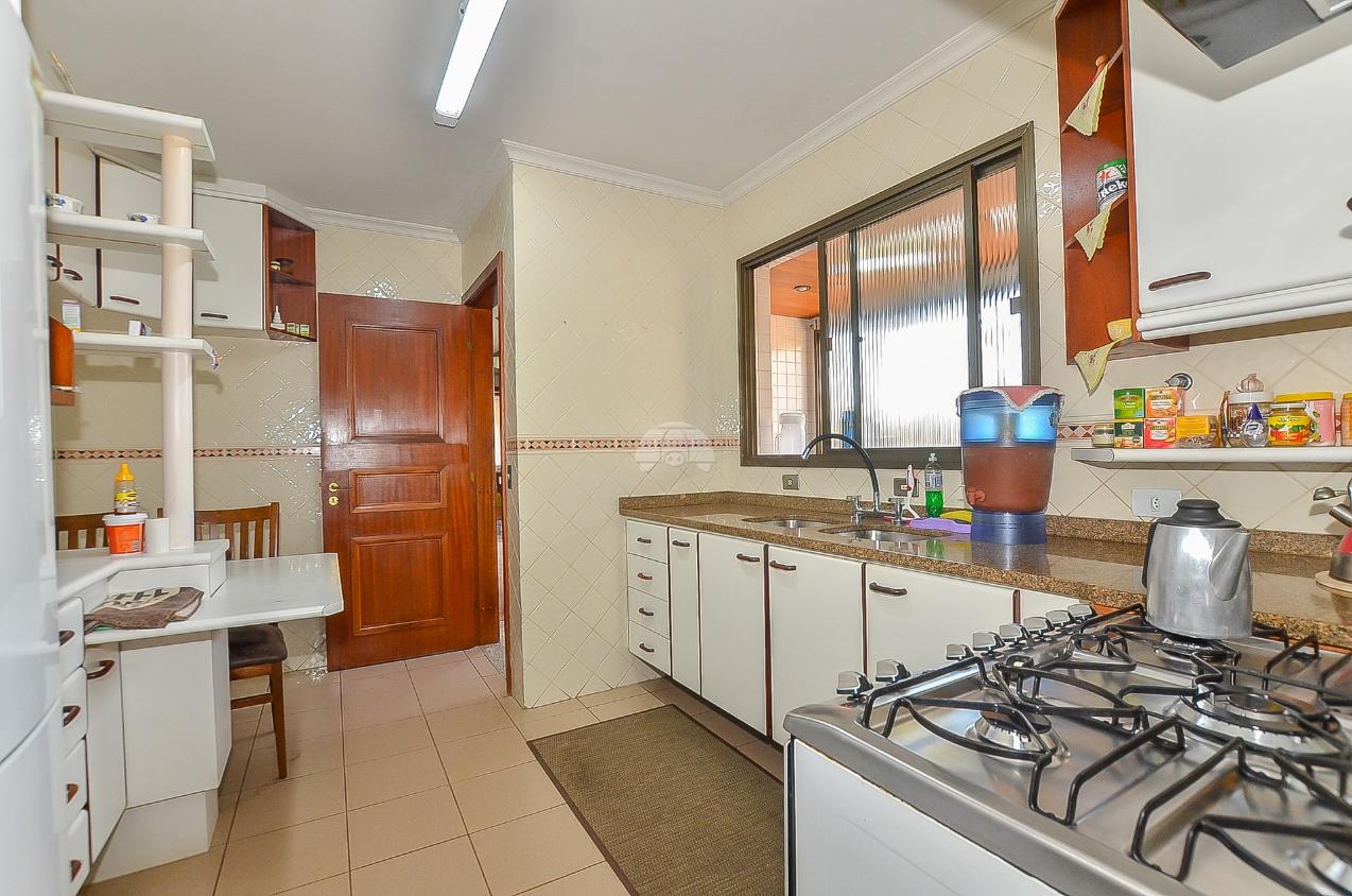 Apartamento à venda com 4 quartos, 201m² - Foto 5