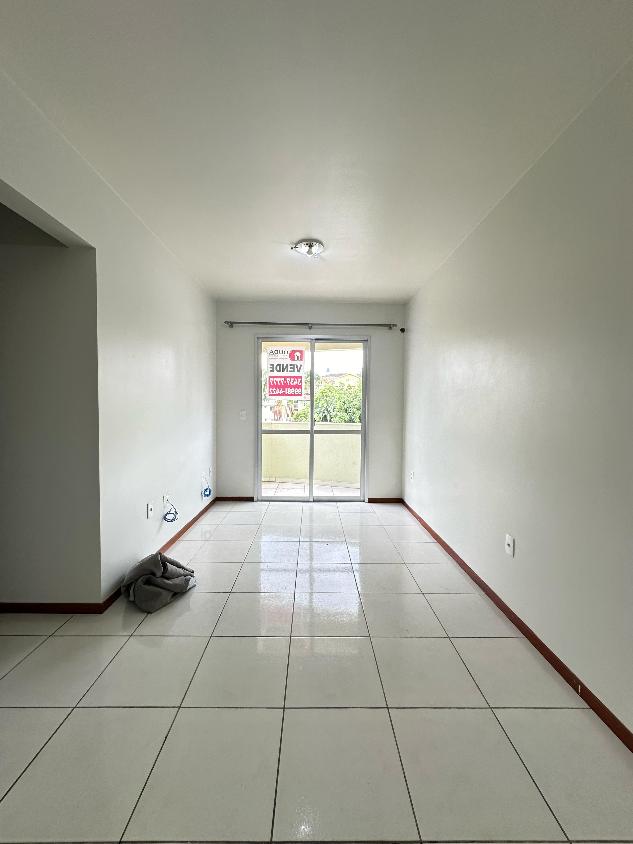 Apartamento à venda com 2 quartos, 60m² - Foto 4