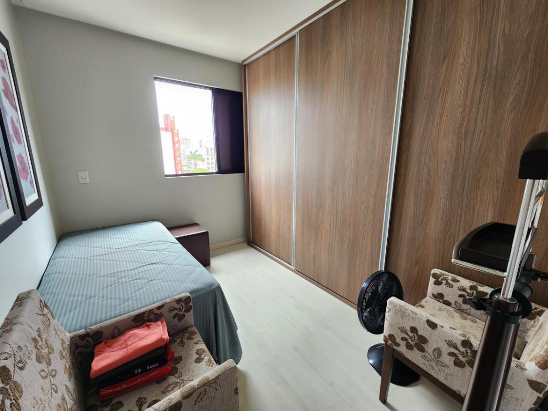 Apartamento à venda com 3 quartos, 165m² - Foto 17