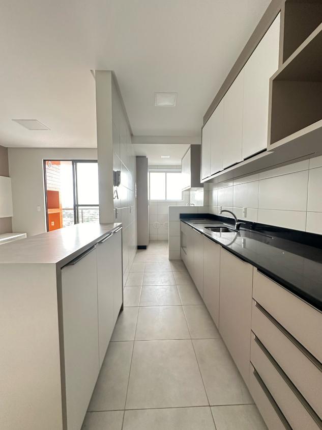 Apartamento à venda com 2 quartos, 68m² - Foto 7