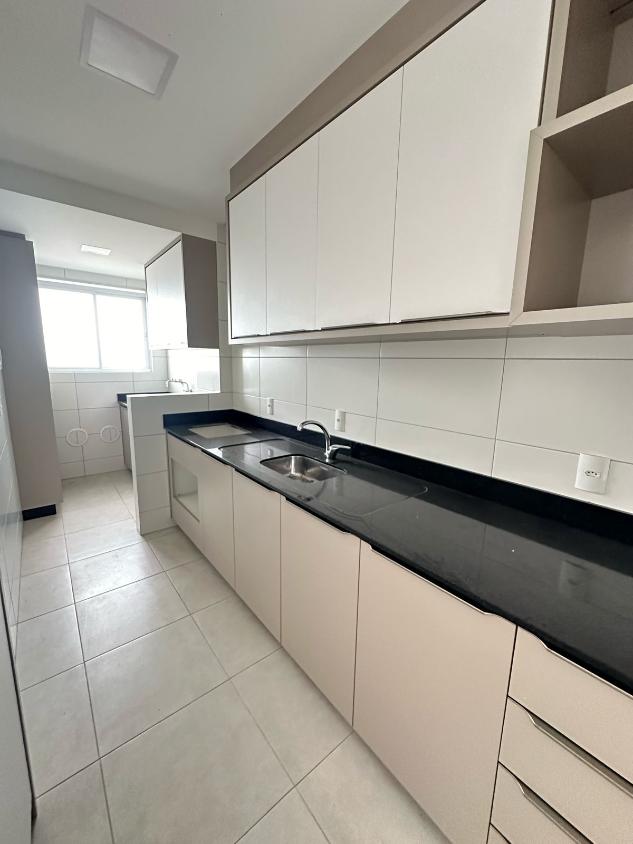 Apartamento à venda com 2 quartos, 68m² - Foto 8