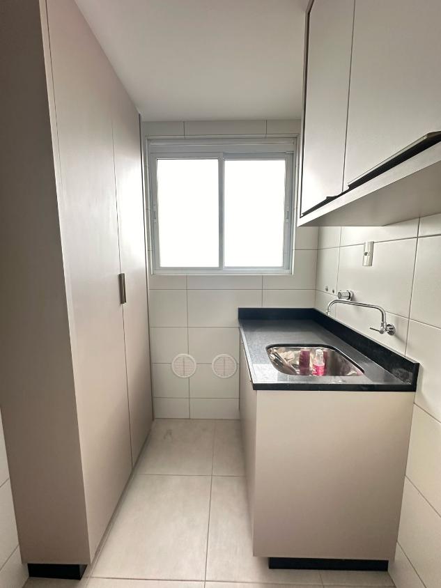 Apartamento à venda com 2 quartos, 68m² - Foto 9