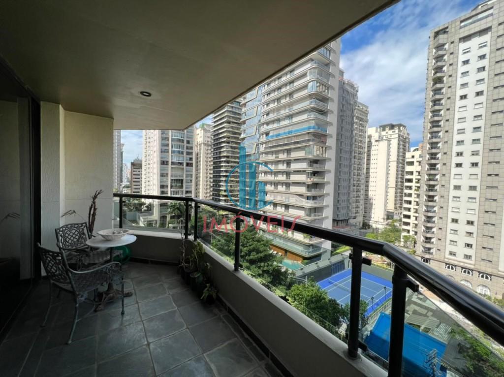 Apartamento à venda e aluguel com 4 quartos, 220m² - Foto 2