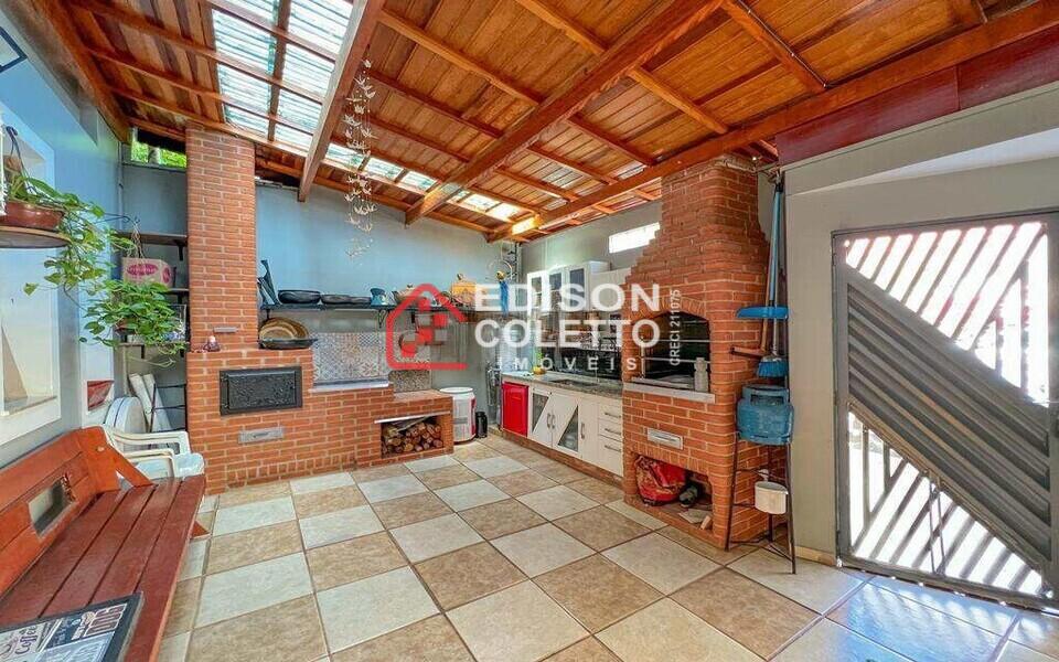 Casa à venda com 3 quartos, 150m² - Foto 4