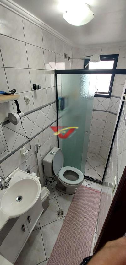 Apartamento à venda com 2 quartos, 70m² - Foto 22