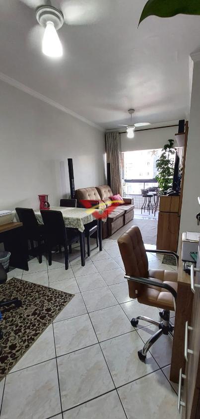 Apartamento à venda com 2 quartos, 70m² - Foto 4