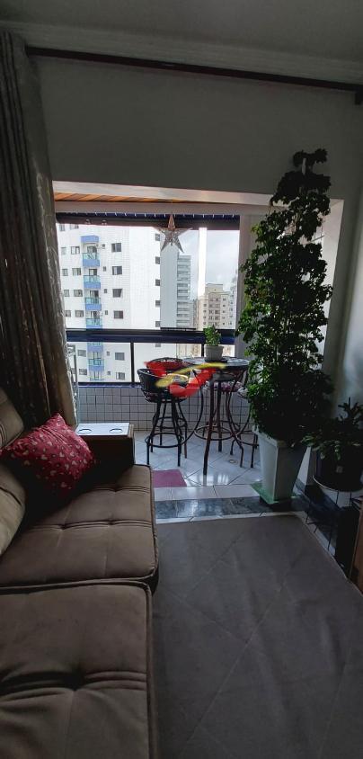 Apartamento à venda com 2 quartos, 70m² - Foto 3