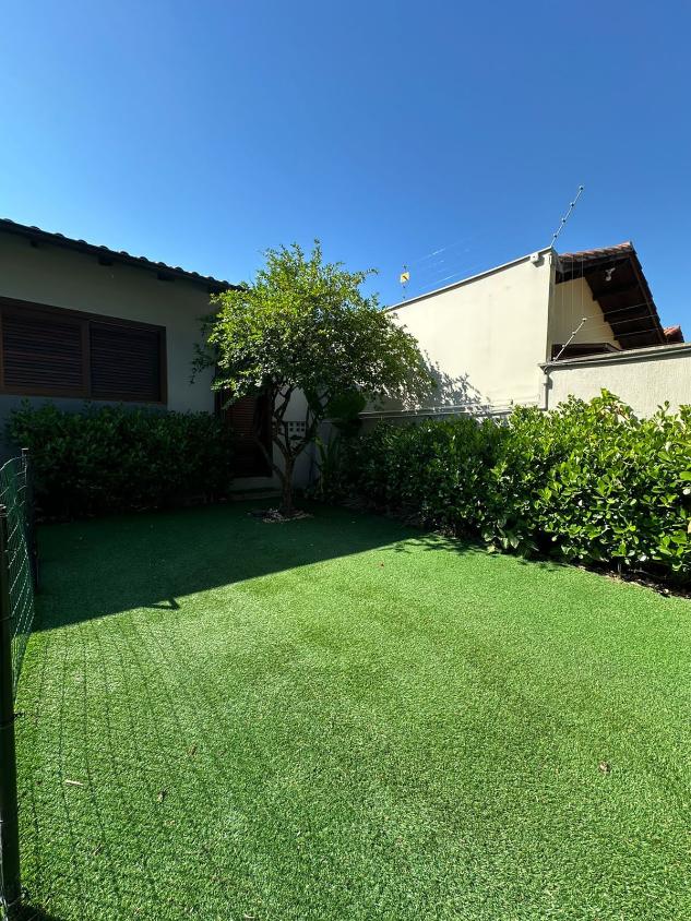 Casa à venda com 3 quartos, 300m² - Foto 3