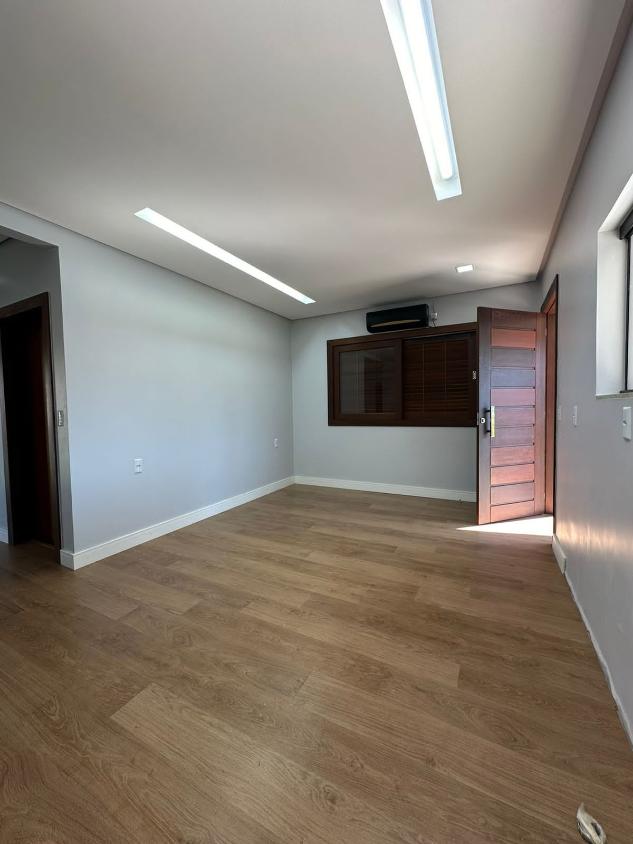 Casa à venda com 3 quartos, 300m² - Foto 20