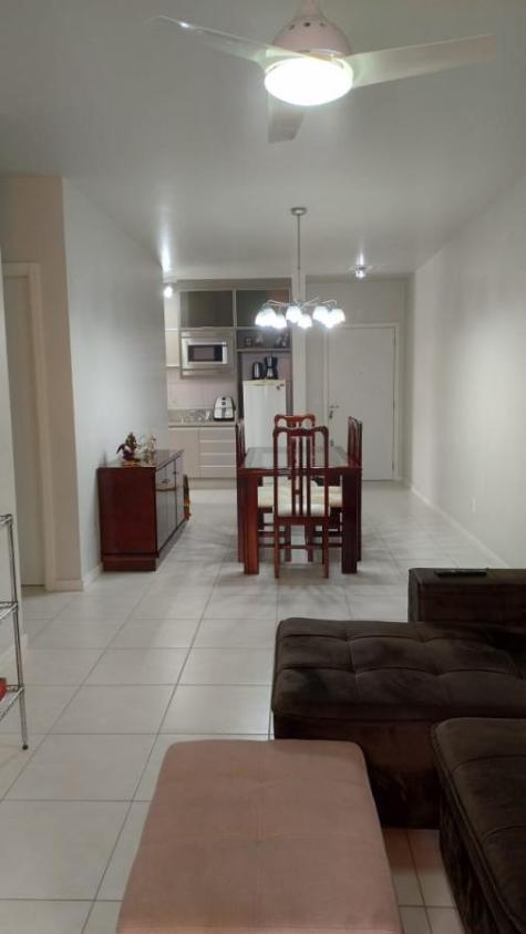 Apartamento à venda com 3 quartos, 94m² - Foto 4