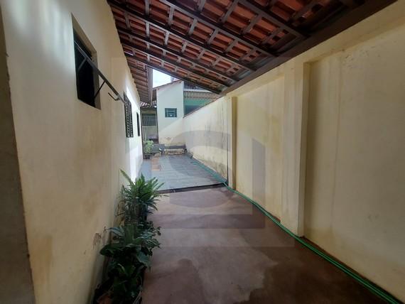 Casa à venda com 3 quartos, 152m² - Foto 10