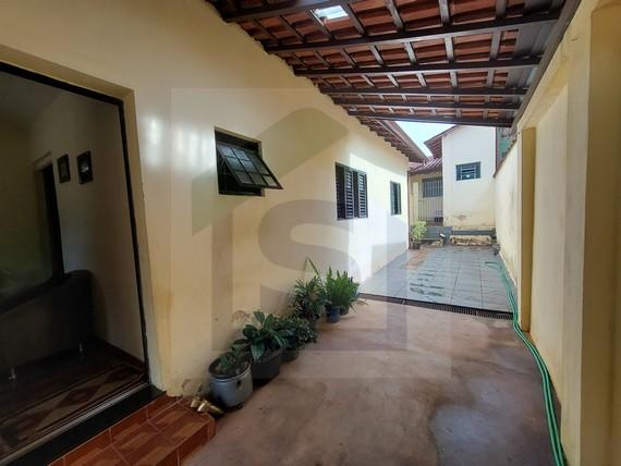 Casa à venda com 3 quartos, 152m² - Foto 9