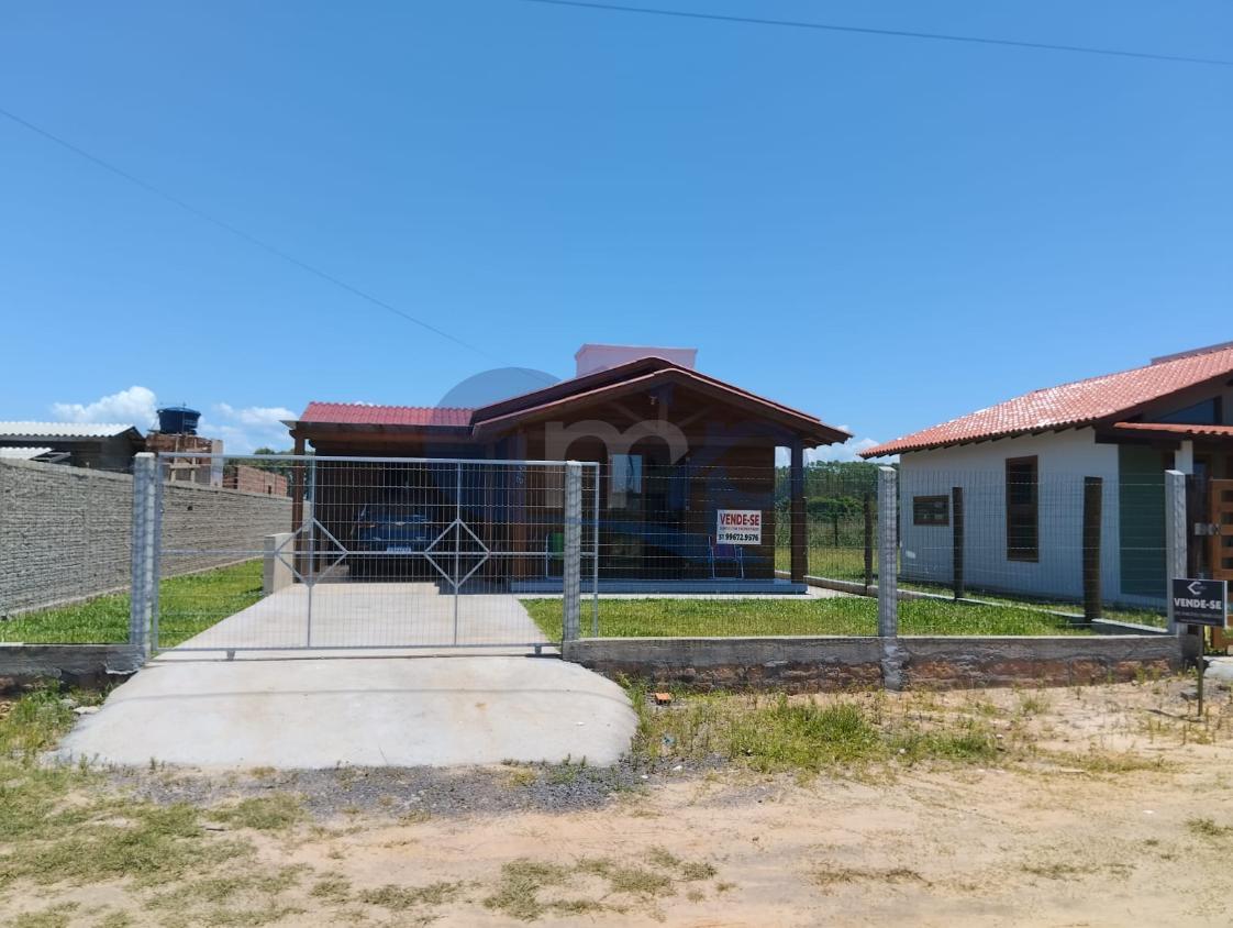 Casa à venda com 2 quartos, 80m² - Foto 2