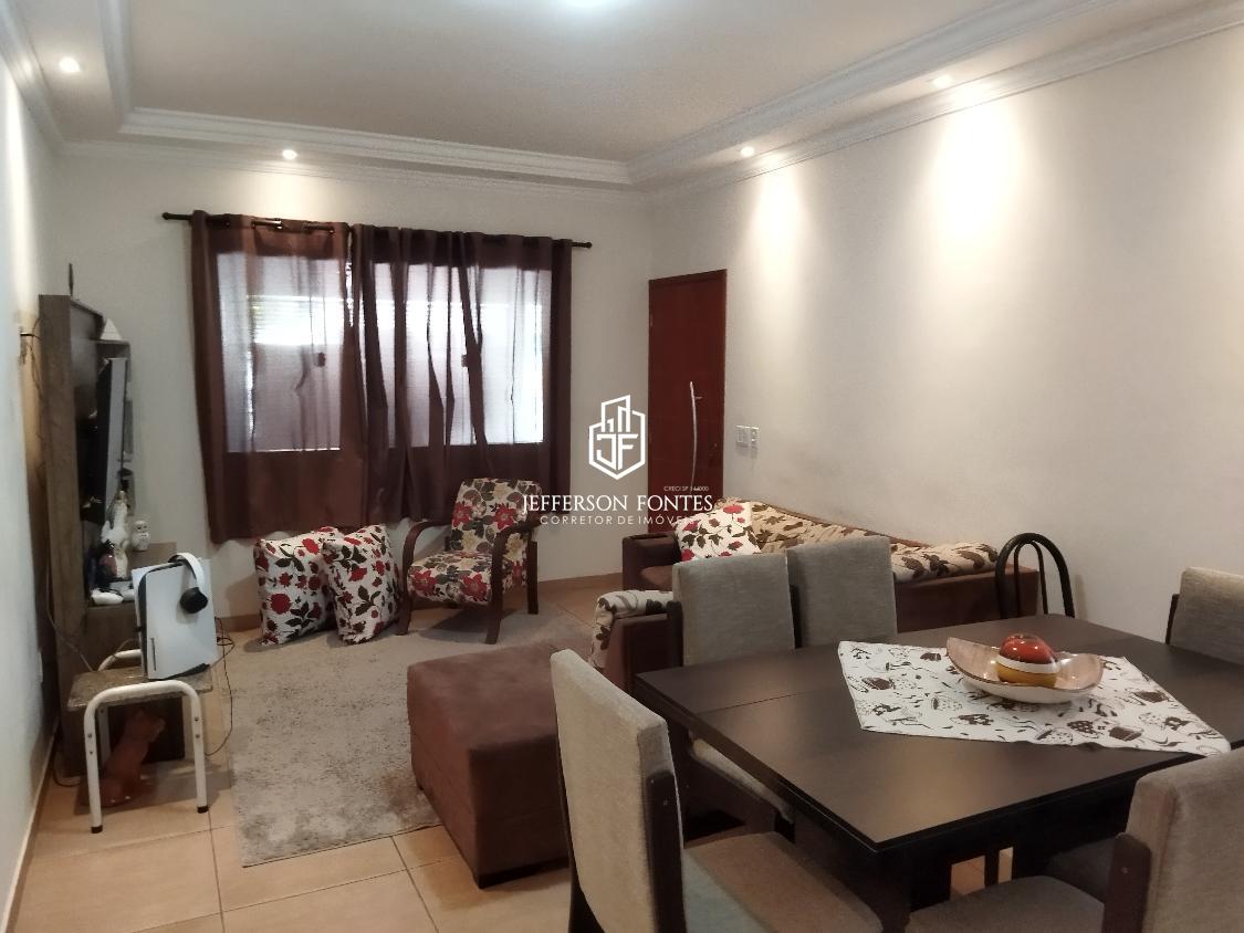 Casa à venda com 2 quartos, 138m² - Foto 1