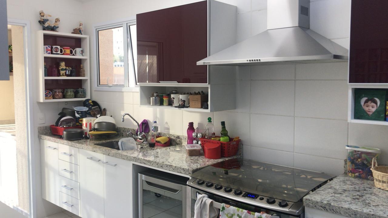 Apartamento à venda com 3 quartos, 113m² - Foto 2