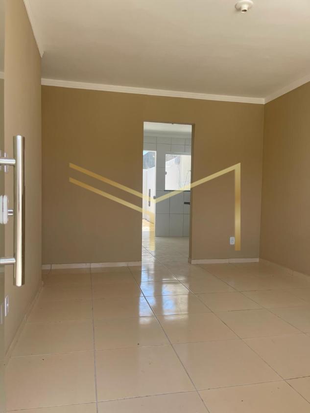 Casa à venda com 2 quartos, 58m² - Foto 2