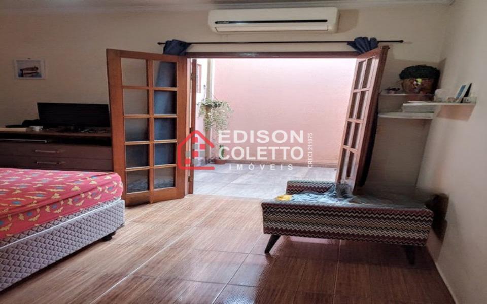 Casa à venda com 3 quartos, 193m² - Foto 14