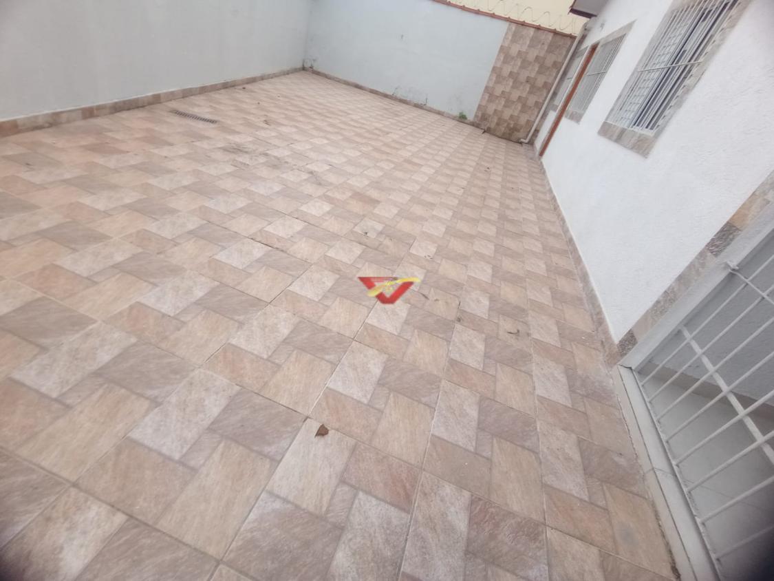 Casa à venda com 2 quartos, 80m² - Foto 6