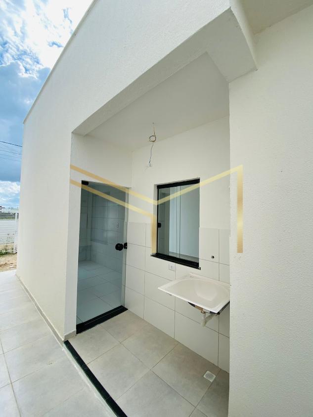 Casa à venda com 3 quartos, 70m² - Foto 5