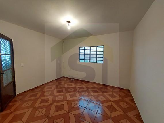 Casa à venda com 1 quarto, 75m² - Foto 2