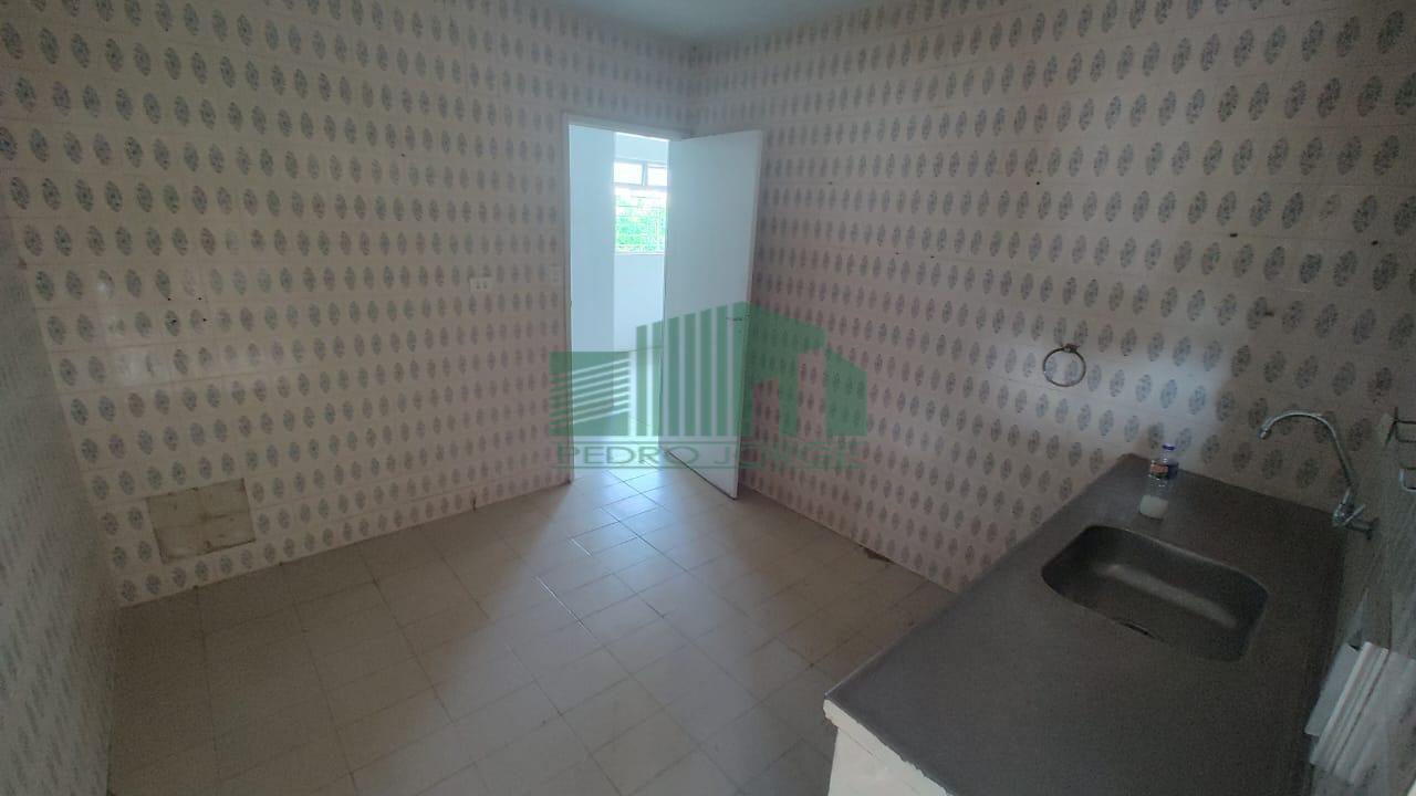 Casa à venda com 3 quartos, 124m² - Foto 8