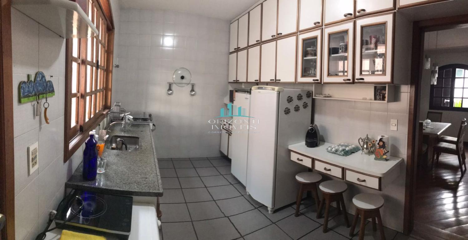 Casa à venda com 3 quartos, 139m² - Foto 11