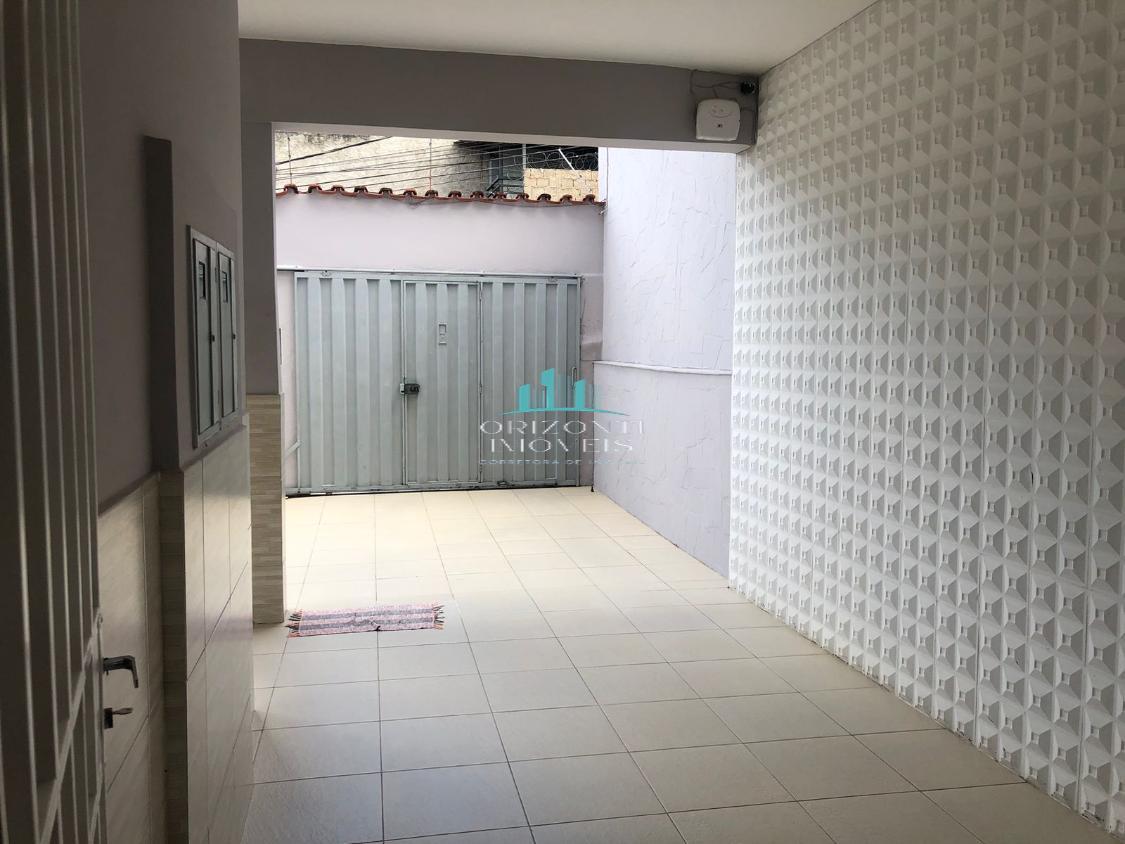 Casa à venda com 5 quartos, 309m² - Foto 4