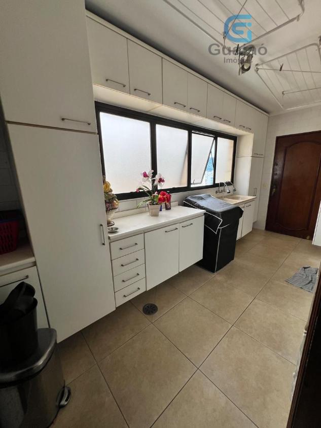 Apartamento para alugar com 4 quartos, 265m² - Foto 10