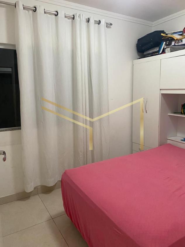 Casa à venda com 4 quartos, 250m² - Foto 14