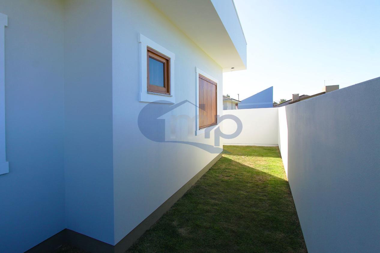 Casa à venda com 3 quartos, 116m² - Foto 4