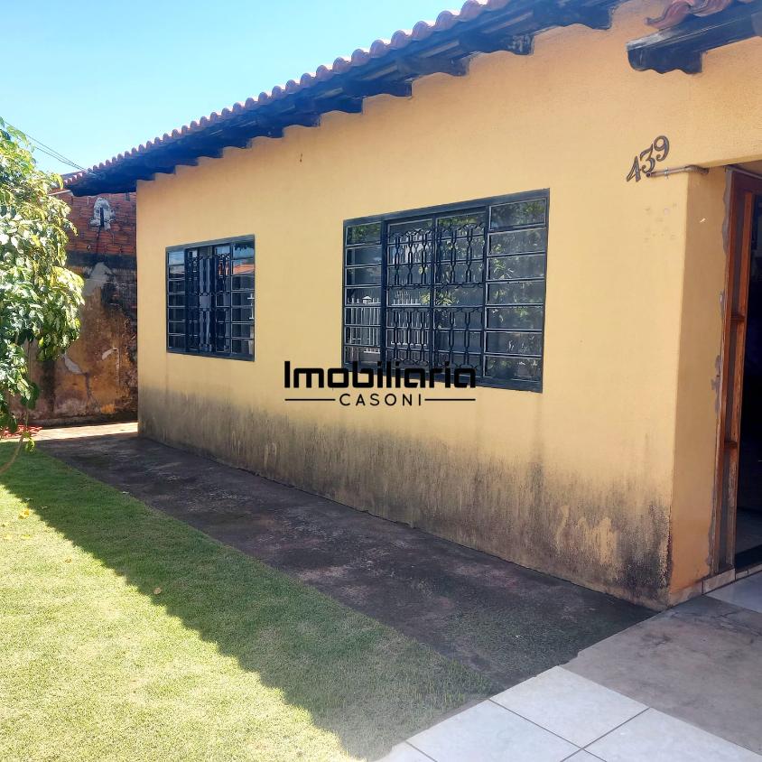 Casa à venda com 3 quartos, 300m² - Foto 3