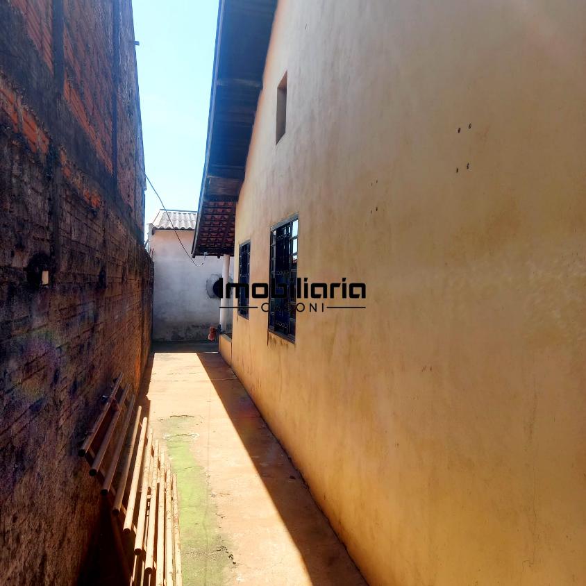 Casa à venda com 3 quartos, 300m² - Foto 14