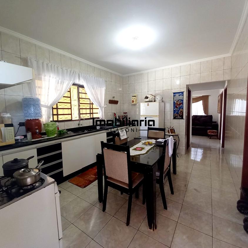 Casa à venda com 3 quartos, 300m² - Foto 5