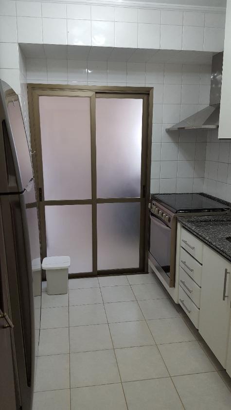 Apartamento para alugar com 3 quartos, 100m² - Foto 25