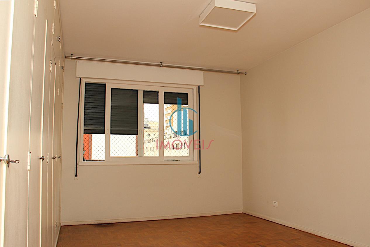 Apartamento à venda com 3 quartos, 178m² - Foto 19