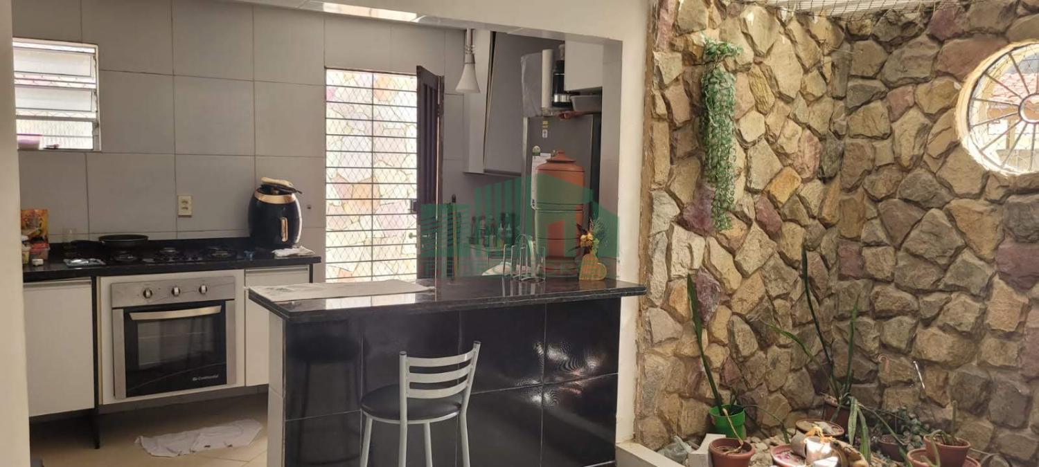 Casa à venda com 4 quartos, 190m² - Foto 14