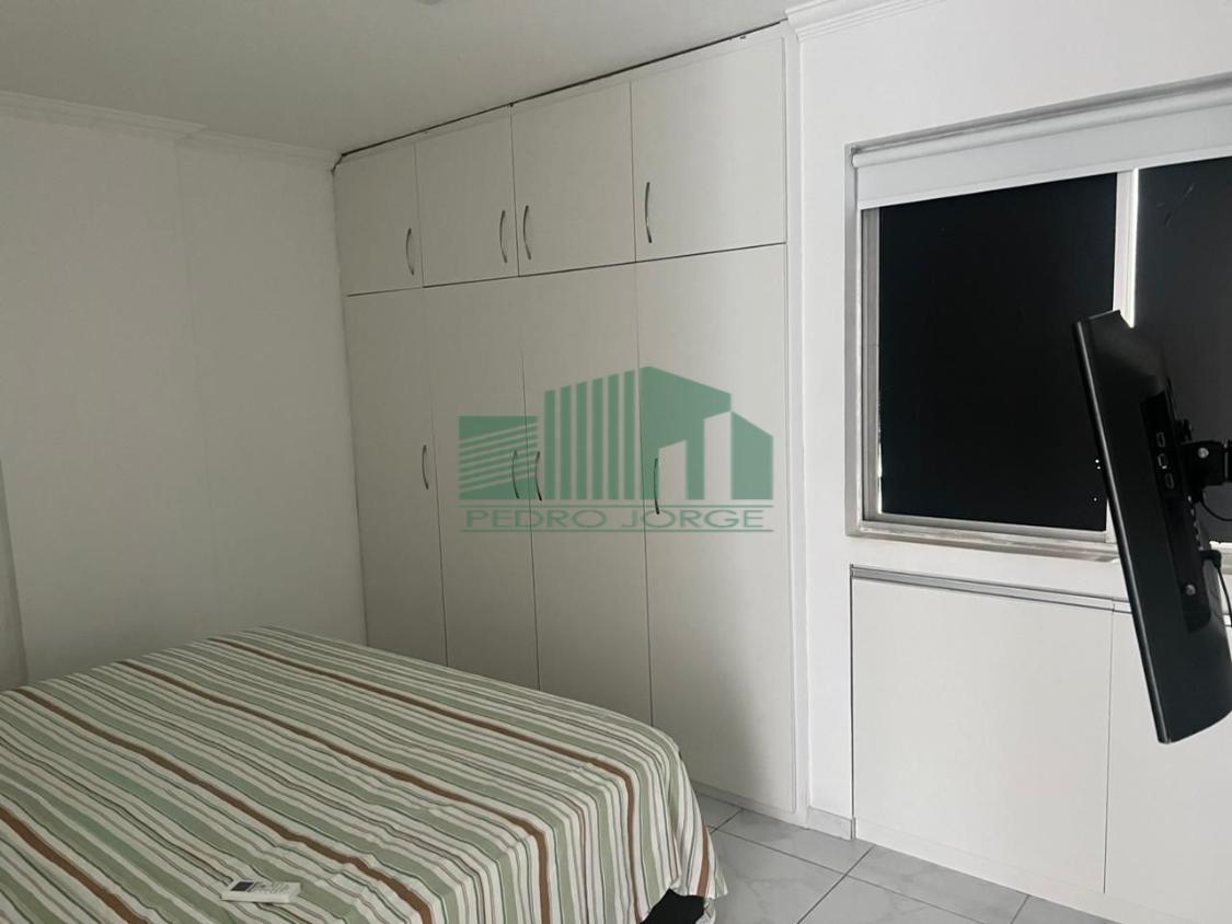 Apartamento à venda com 2 quartos, 81m² - Foto 2