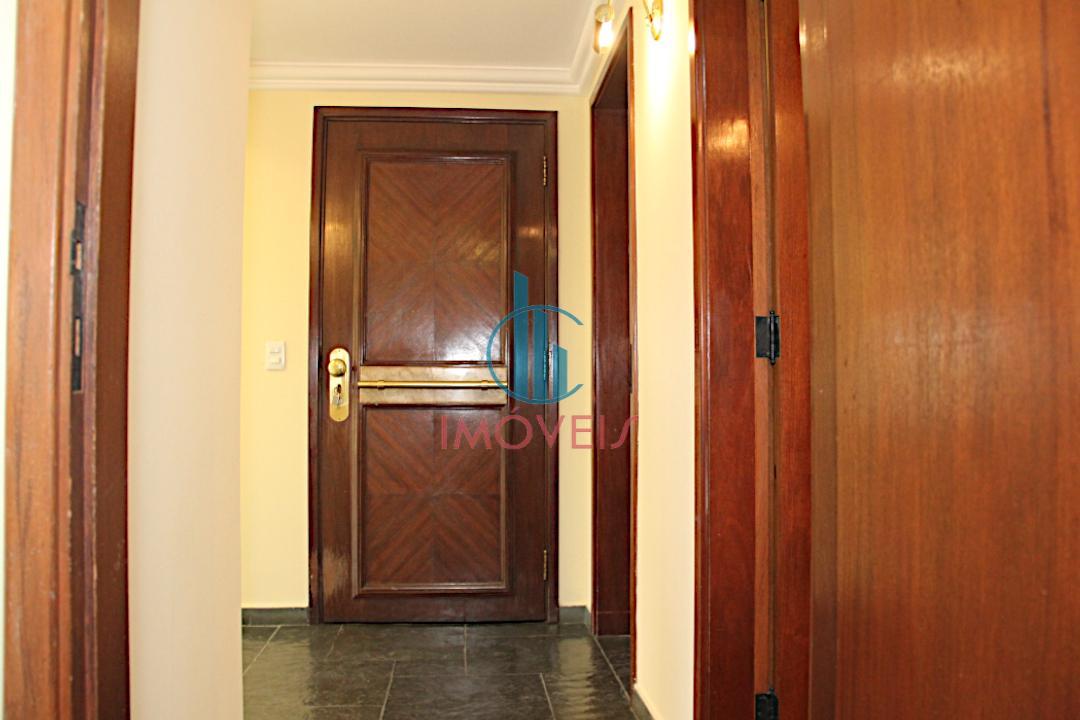 Apartamento à venda com 5 quartos, 220m² - Foto 14